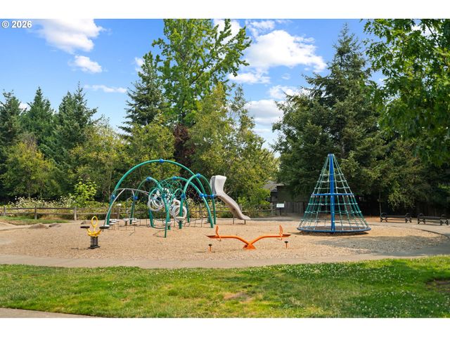 4785 Ne HIDDEN CREEK Dr, Hillsboro, OR 97124
