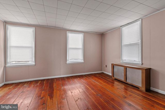 501 VALLEY RD, Tamaqua, PA 18252