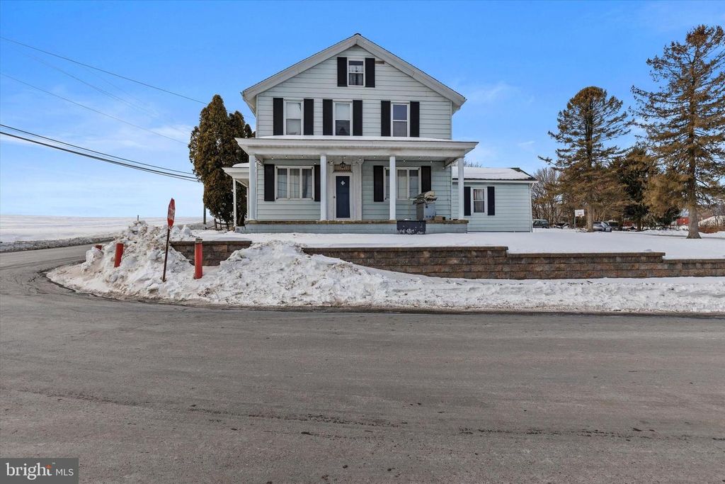 501 VALLEY RD, Tamaqua, PA 18252