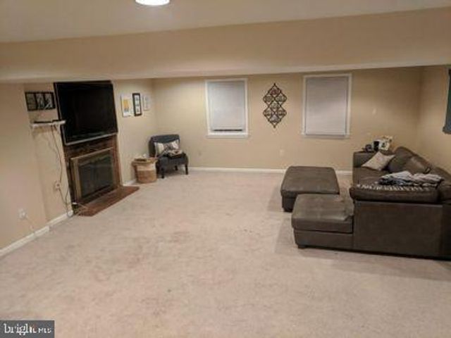 4833 RANDOLPH DR, Annandale, VA 22003