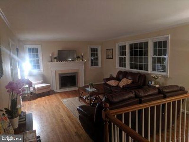 4833 RANDOLPH DR, Annandale, VA 22003