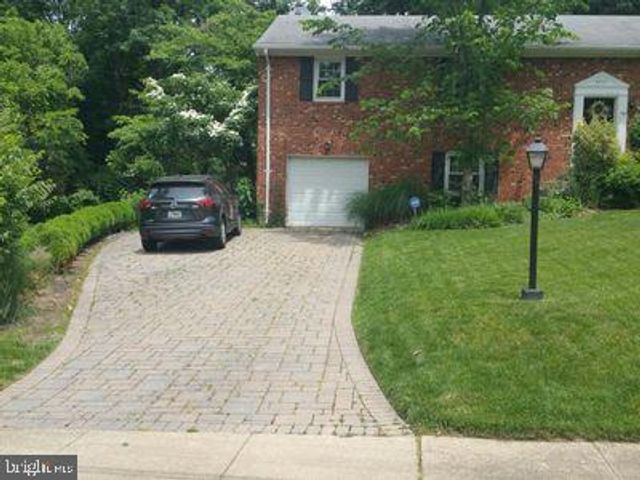 4833 RANDOLPH DR, Annandale, VA 22003