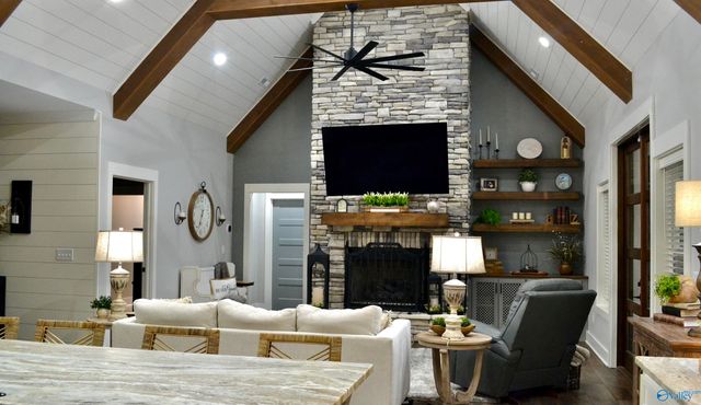 136 Eliza Lane, Guntersville, AL 35976