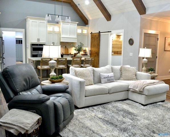 136 Eliza Lane, Guntersville, AL 35976