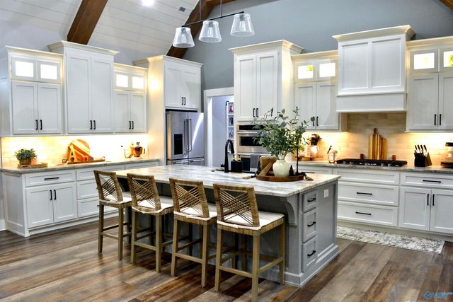 136 Eliza Lane, Guntersville, AL 35976