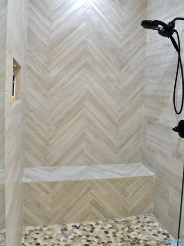 136 Eliza Lane, Guntersville, AL 35976