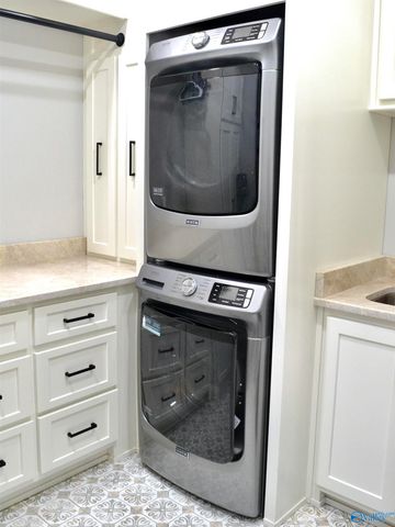 136 Eliza Lane, Guntersville, AL 35976