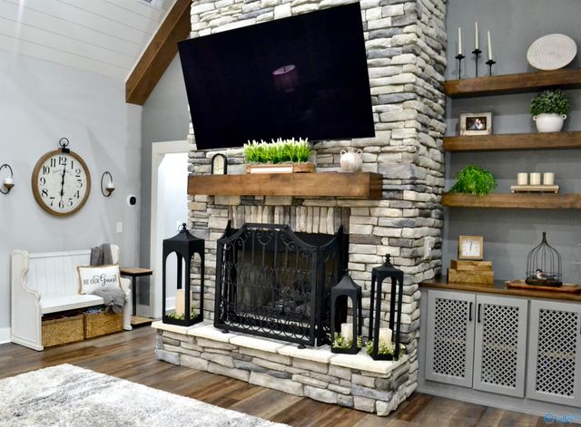 136 Eliza Lane, Guntersville, AL 35976