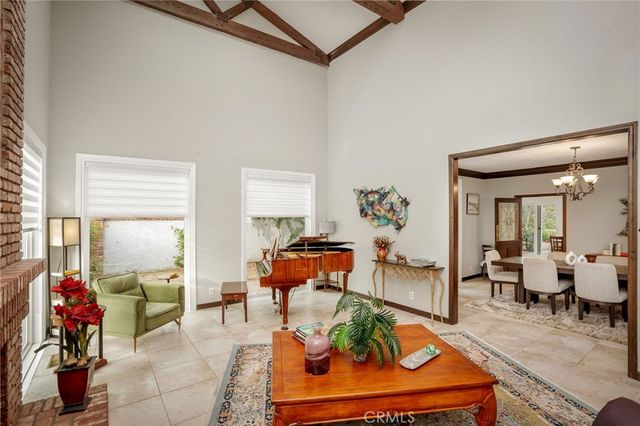 22232 Alizondo, Woodland Hills, CA 91364