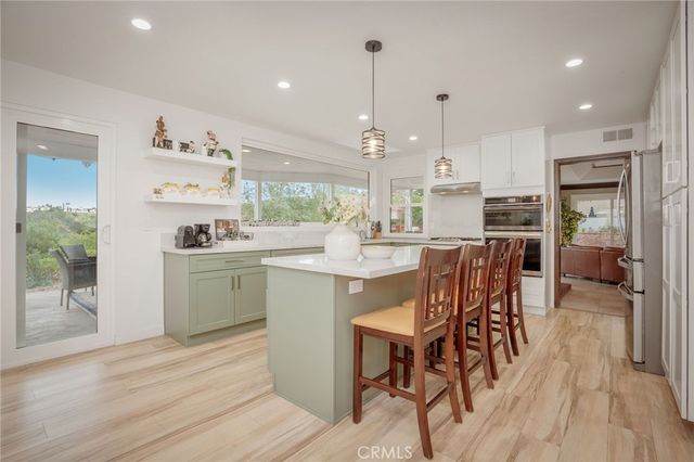 22232 Alizondo, Woodland Hills, CA 91364