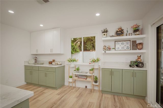 22232 Alizondo, Woodland Hills, CA 91364