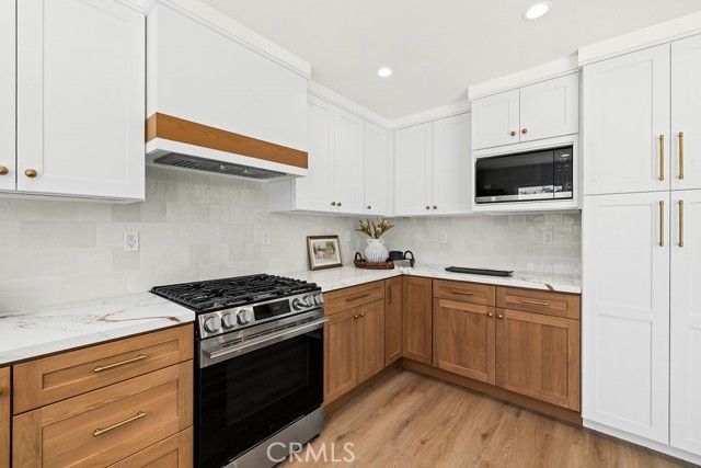 937 Carnation, Costa Mesa, CA 92626