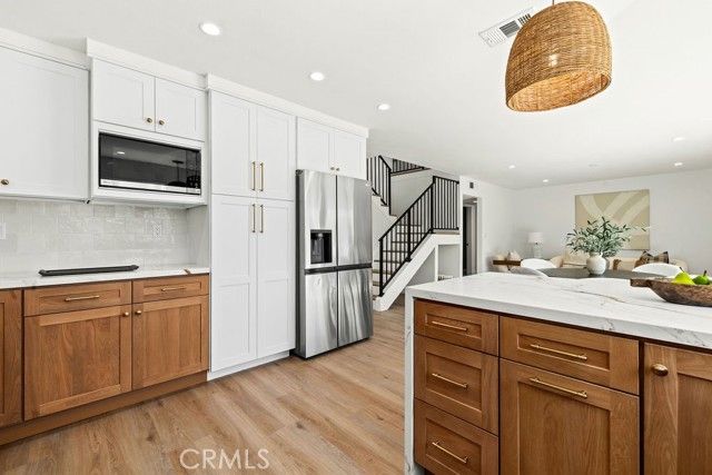 937 Carnation, Costa Mesa, CA 92626