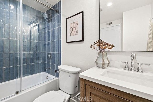 937 Carnation, Costa Mesa, CA 92626