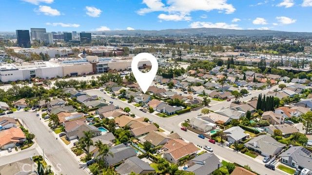 937 Carnation, Costa Mesa, CA 92626