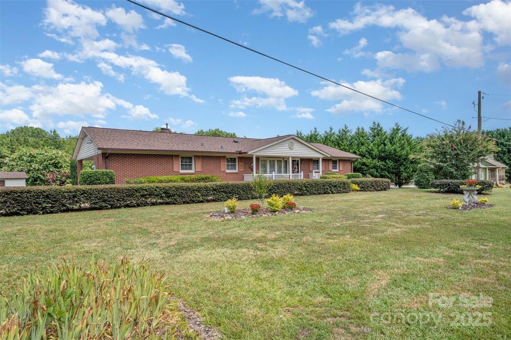 2236 Old Hickory Grove Road, Mount Holly, NC 28120