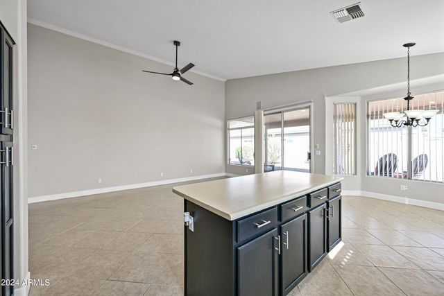 2463 N 138th Avenue, Goodyear, AZ 85395