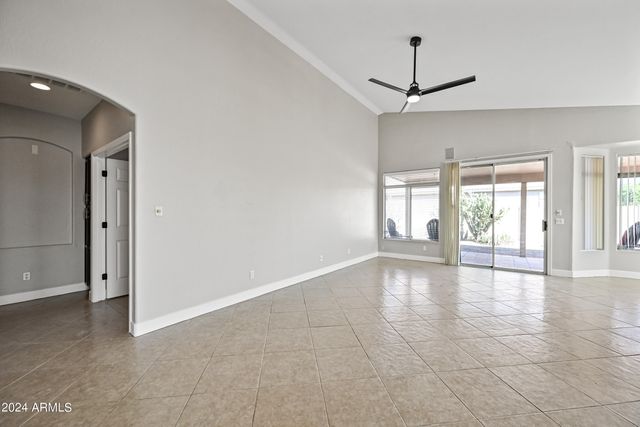 2463 N 138th Avenue, Goodyear, AZ 85395