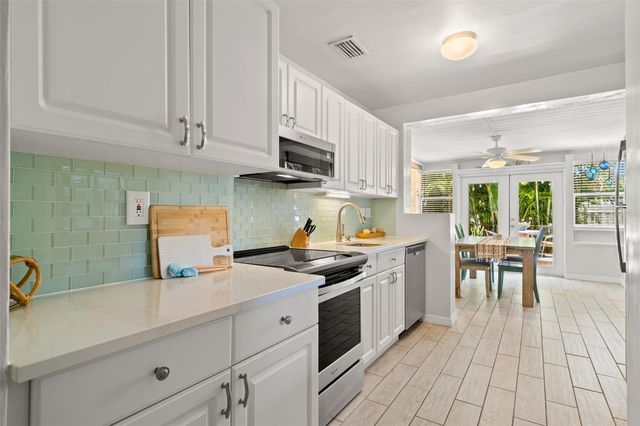 517 79TH AVENUE, St Pete Beach, FL 33706