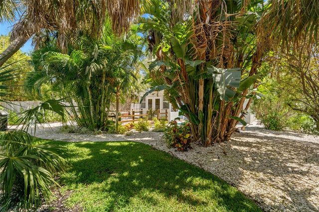 517 79TH AVENUE, St Pete Beach, FL 33706