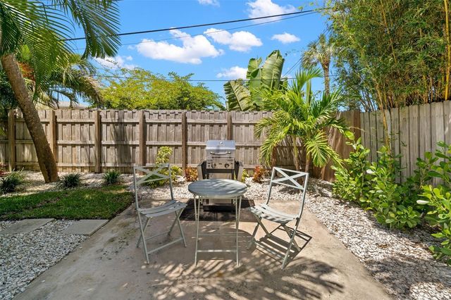 517 79TH AVENUE, St Pete Beach, FL 33706