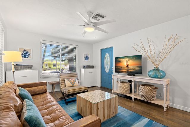 517 79TH AVENUE, St Pete Beach, FL 33706