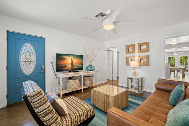517 79TH AVENUE, St Pete Beach, FL 33706