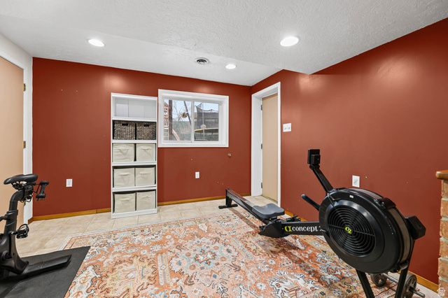 5387 W NORTHLILAC AVE, West Jordan, UT 84081