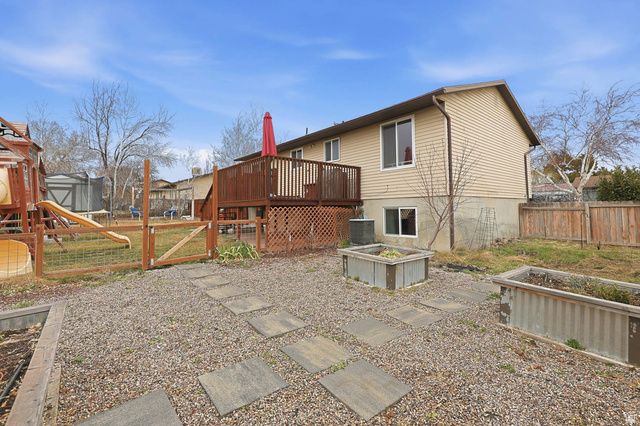 5387 W NORTHLILAC AVE, West Jordan, UT 84081