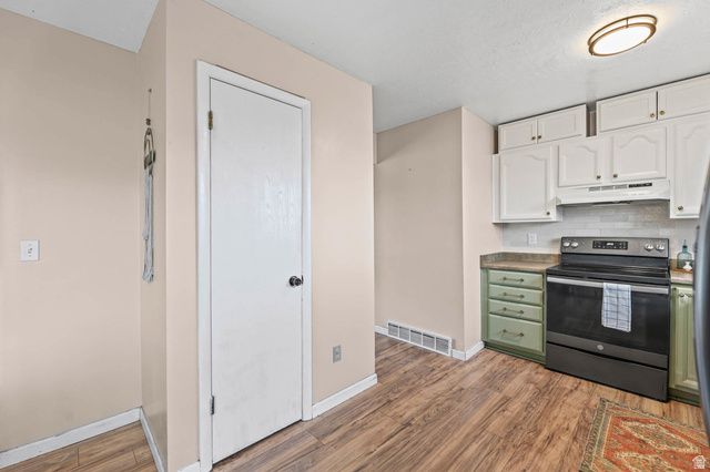 5387 W NORTHLILAC AVE, West Jordan, UT 84081