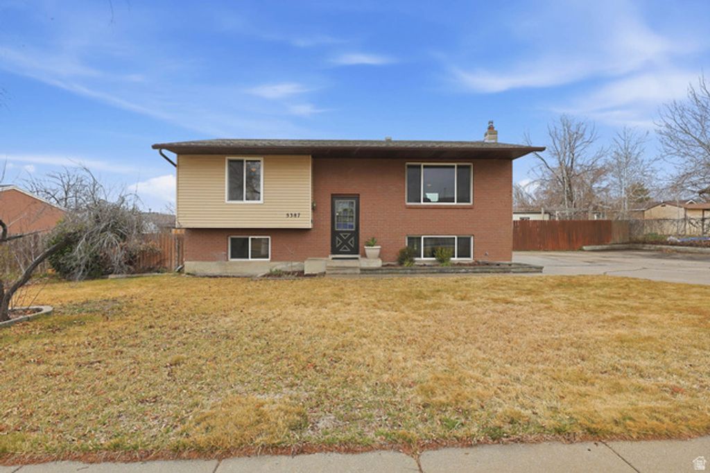 5387 W NORTHLILAC AVE, West Jordan, UT 84081