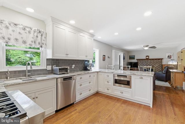 716 WILSON CIR, West Chester, PA 19382