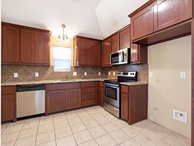 729 Countryside Drive, Aubrey, TX 76227