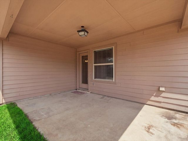729 Countryside Drive, Aubrey, TX 76227