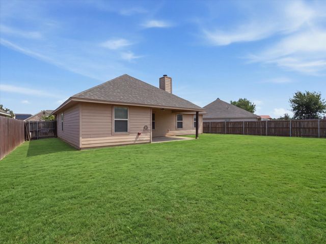 729 Countryside Drive, Aubrey, TX 76227