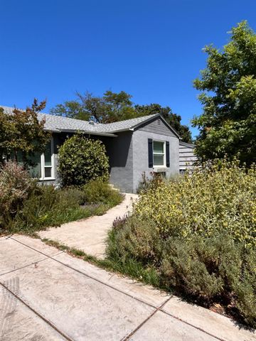 2261 Knight Way, Sacramento, CA 95822