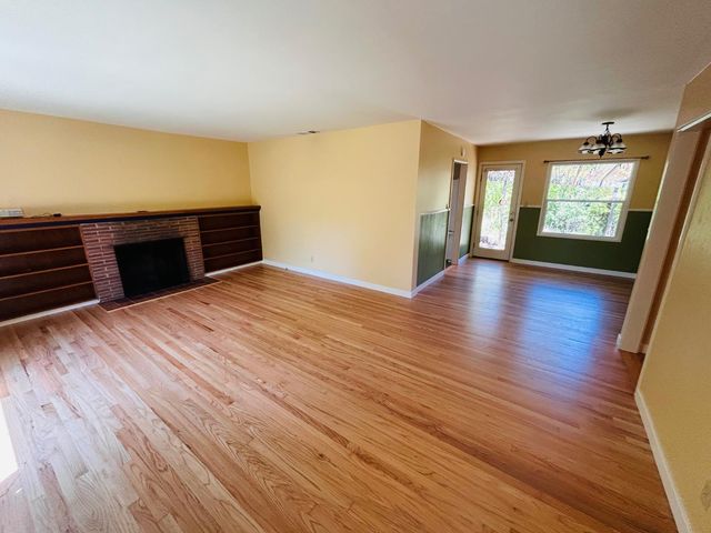 2261 Knight Way, Sacramento, CA 95822