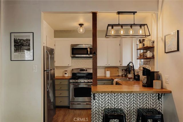 700 Community, Lake Arrowhead, CA 92352
