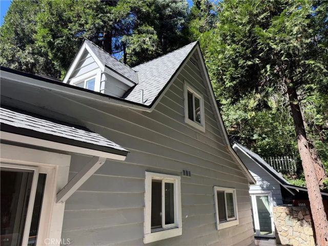 700 Community, Lake Arrowhead, CA 92352