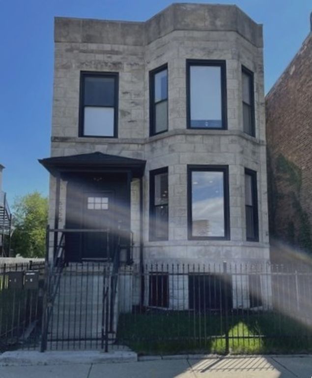 6355 S Maryland Avenue 1, Chicago, IL 60637