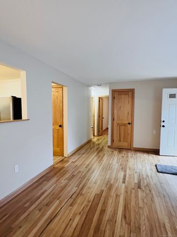 5 Sunrise Avenue, Old Saybrook, CT 06475