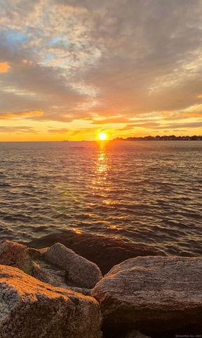 5 Sunrise Avenue, Old Saybrook, CT 06475