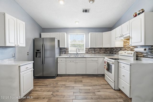 112 Lado Lane, Titusville, FL 32780