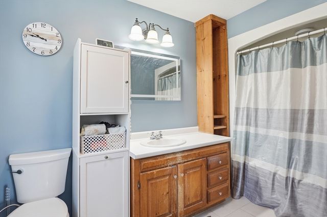 85 Millbury Road, Oxford, MA 01540