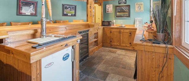85 Millbury Road, Oxford, MA 01540