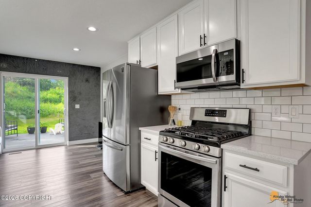 2430 S Southpark Road, Big Lake, AK 99652