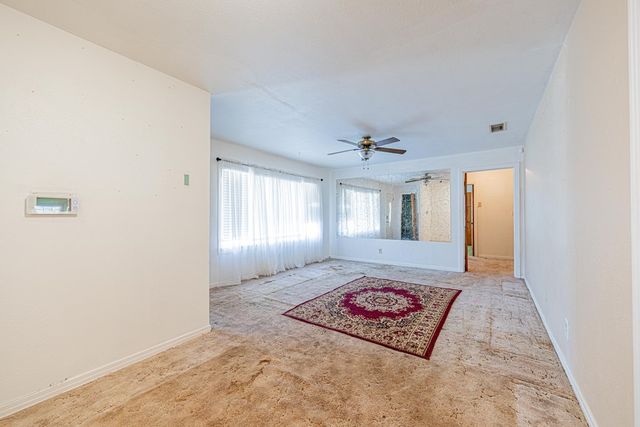 411 W 1st St, Stanton, TX 79782