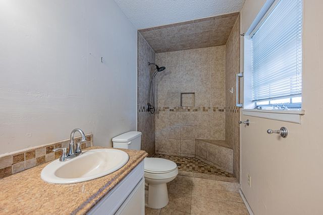 411 W 1st St, Stanton, TX 79782