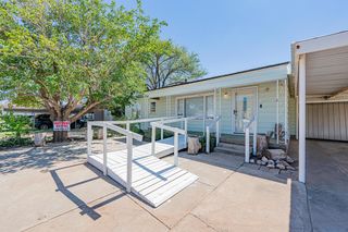 411 W 1st St, Stanton, TX 79782