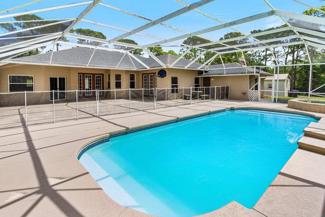 16304 68th Street N, Loxahatchee, FL 33470